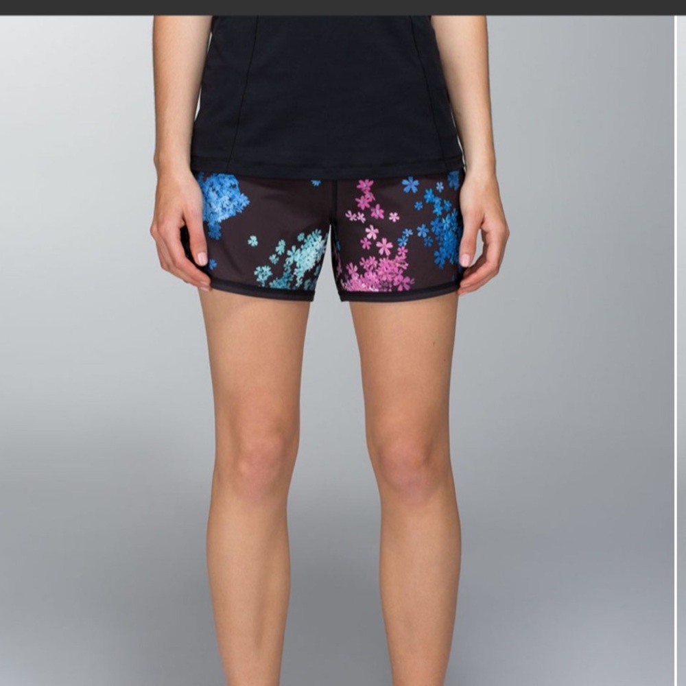 Lululemon Groovy Run Short-Petal Pop Mult - image 7